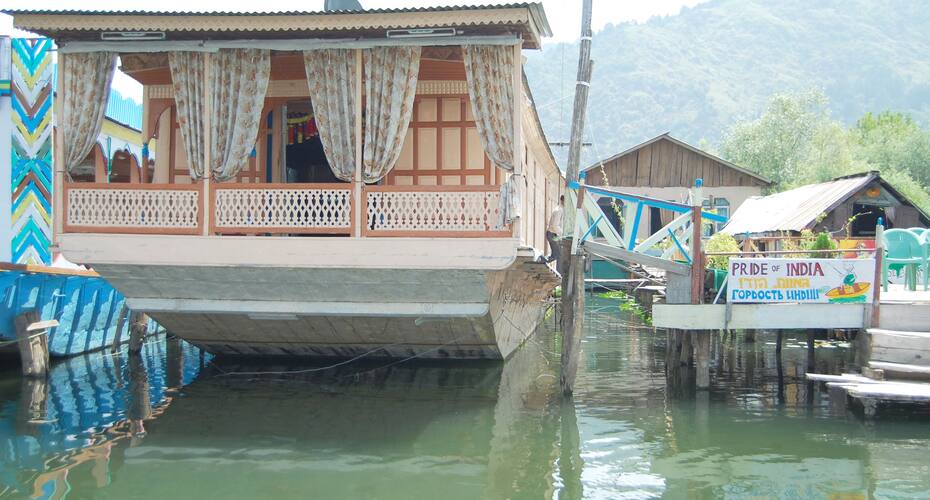 Pride of India Houseboat, Srinagar 1